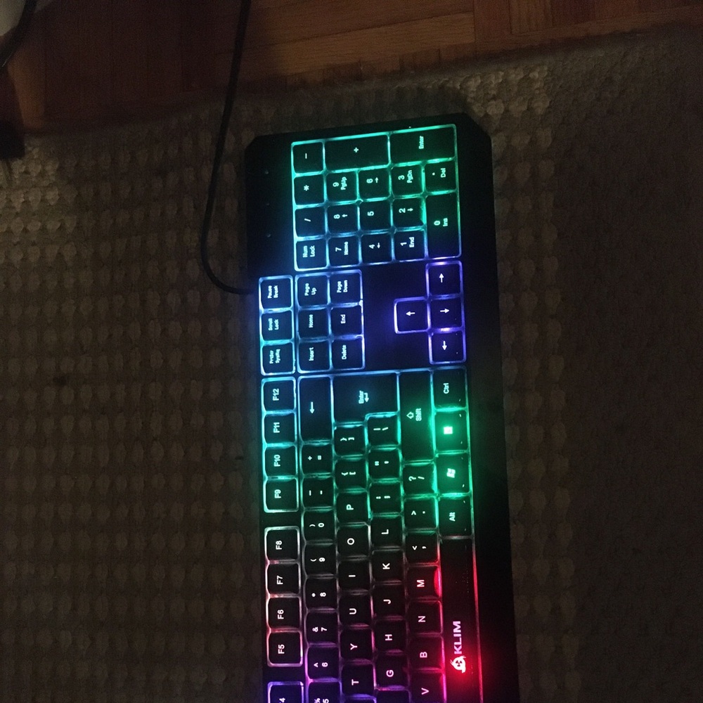 Tenkeyless Gaming Keyboard - Picture 3 of 4